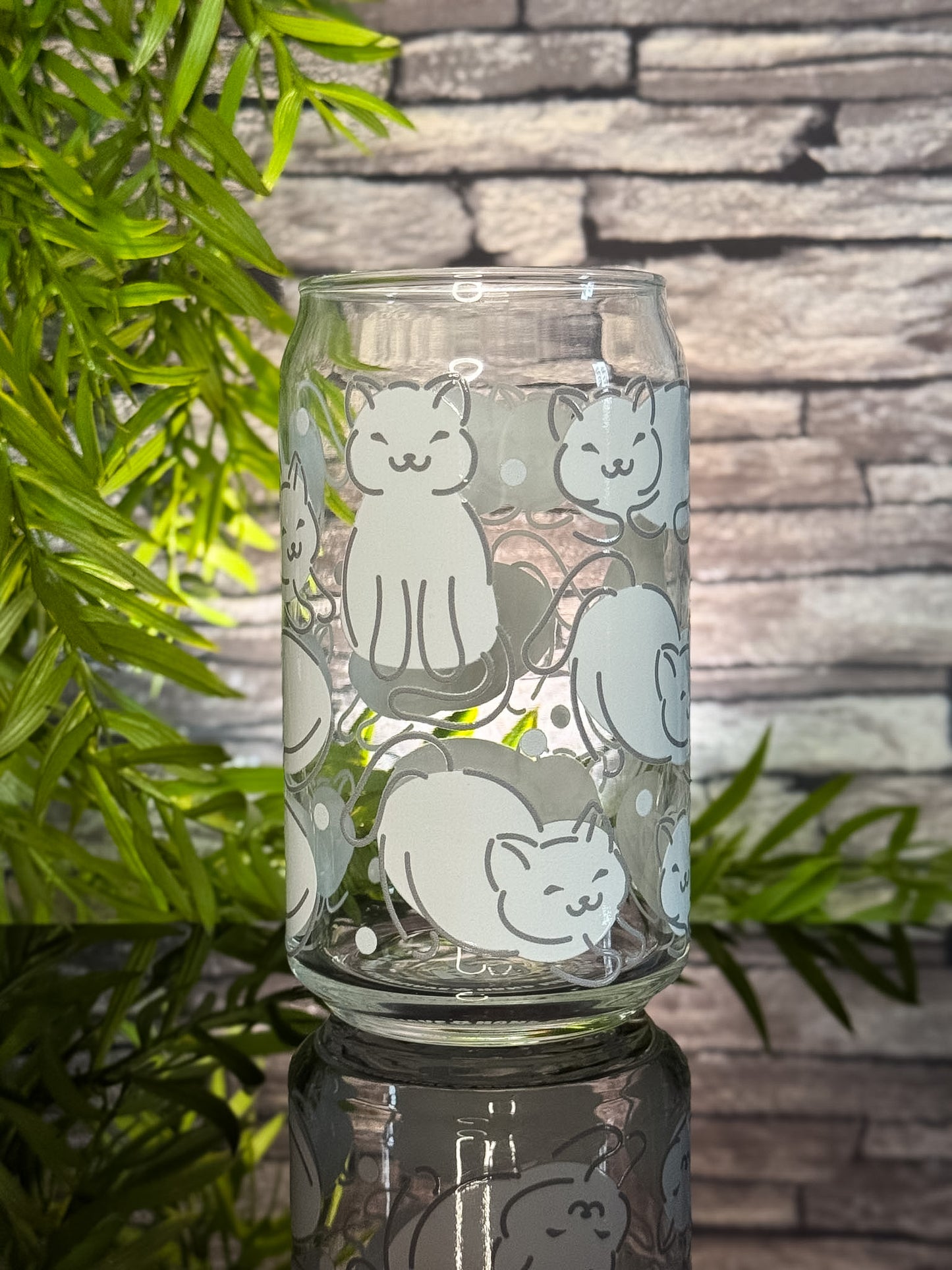 Cats White | Glass Can