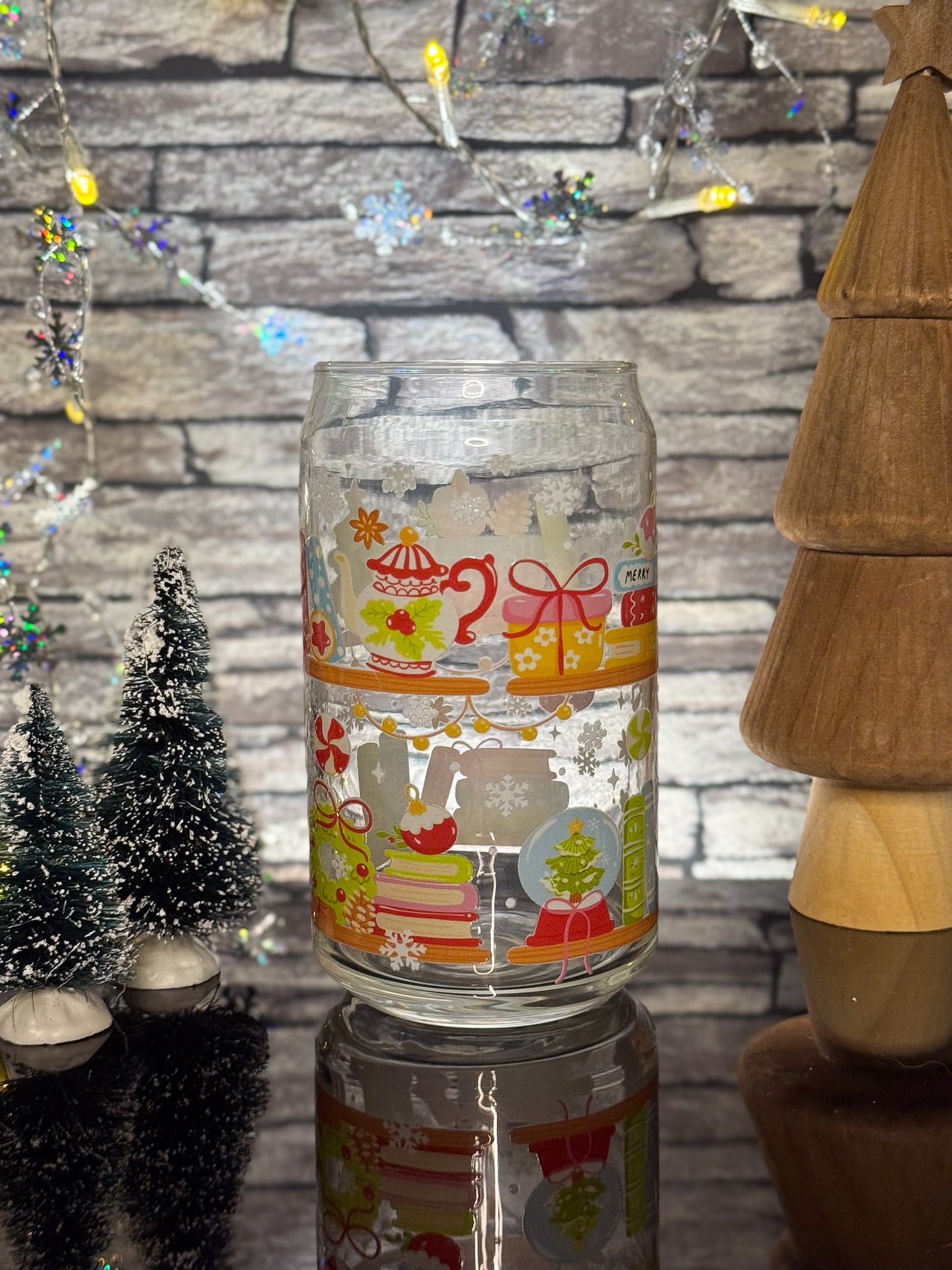 Winter Bookshelf | Glass Can