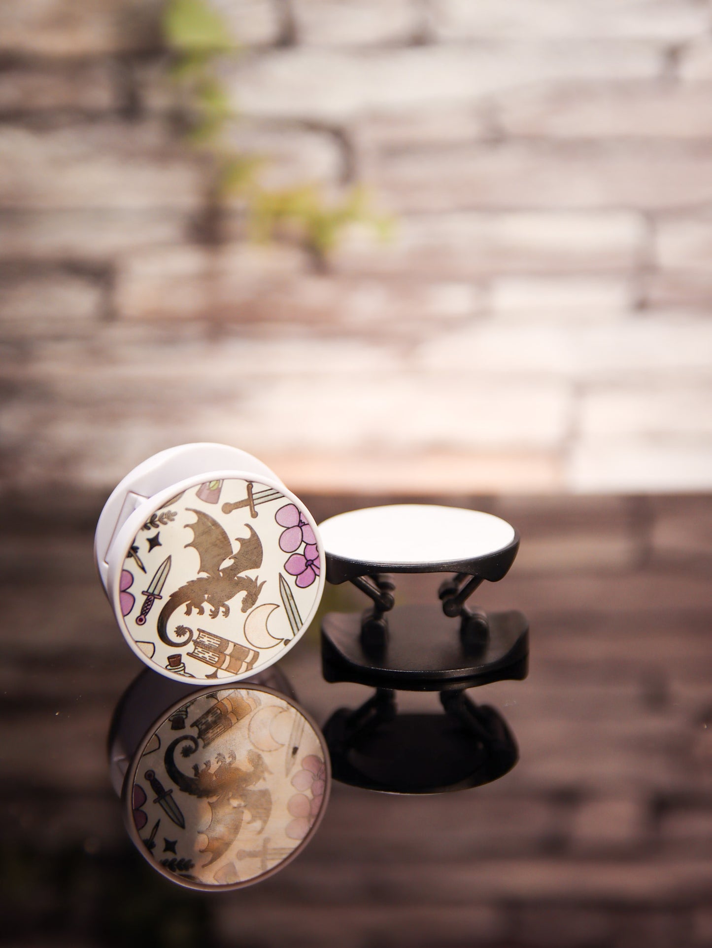 Books With Dragons | Phone Grip