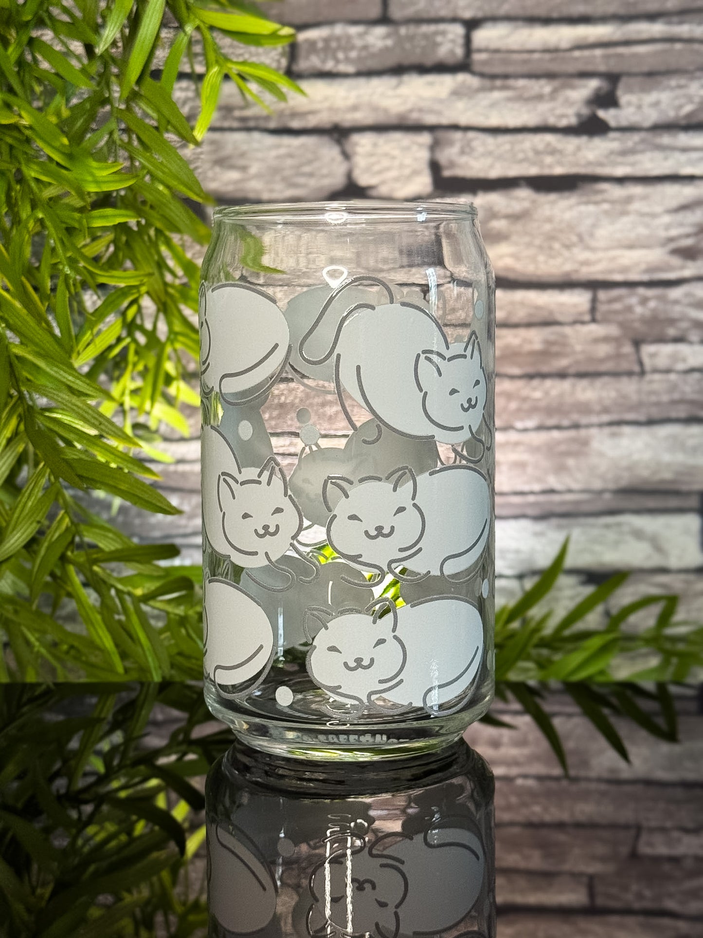 Cats White | Glass Can