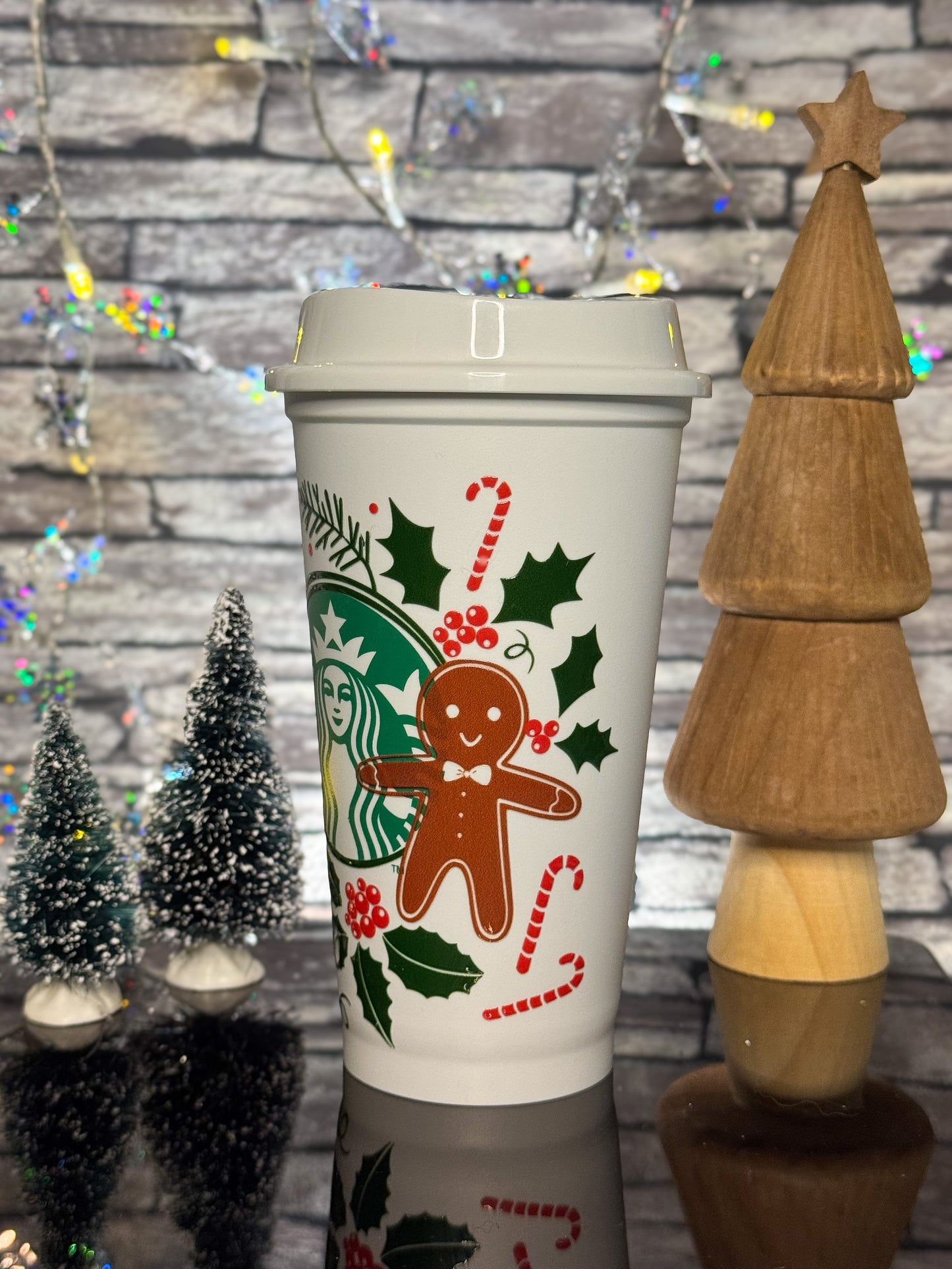 Christmas Wreath - Gingerbread Man | Travel Cup