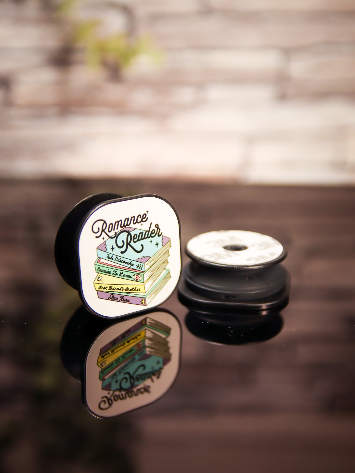 Romance Reader | Phone Grip