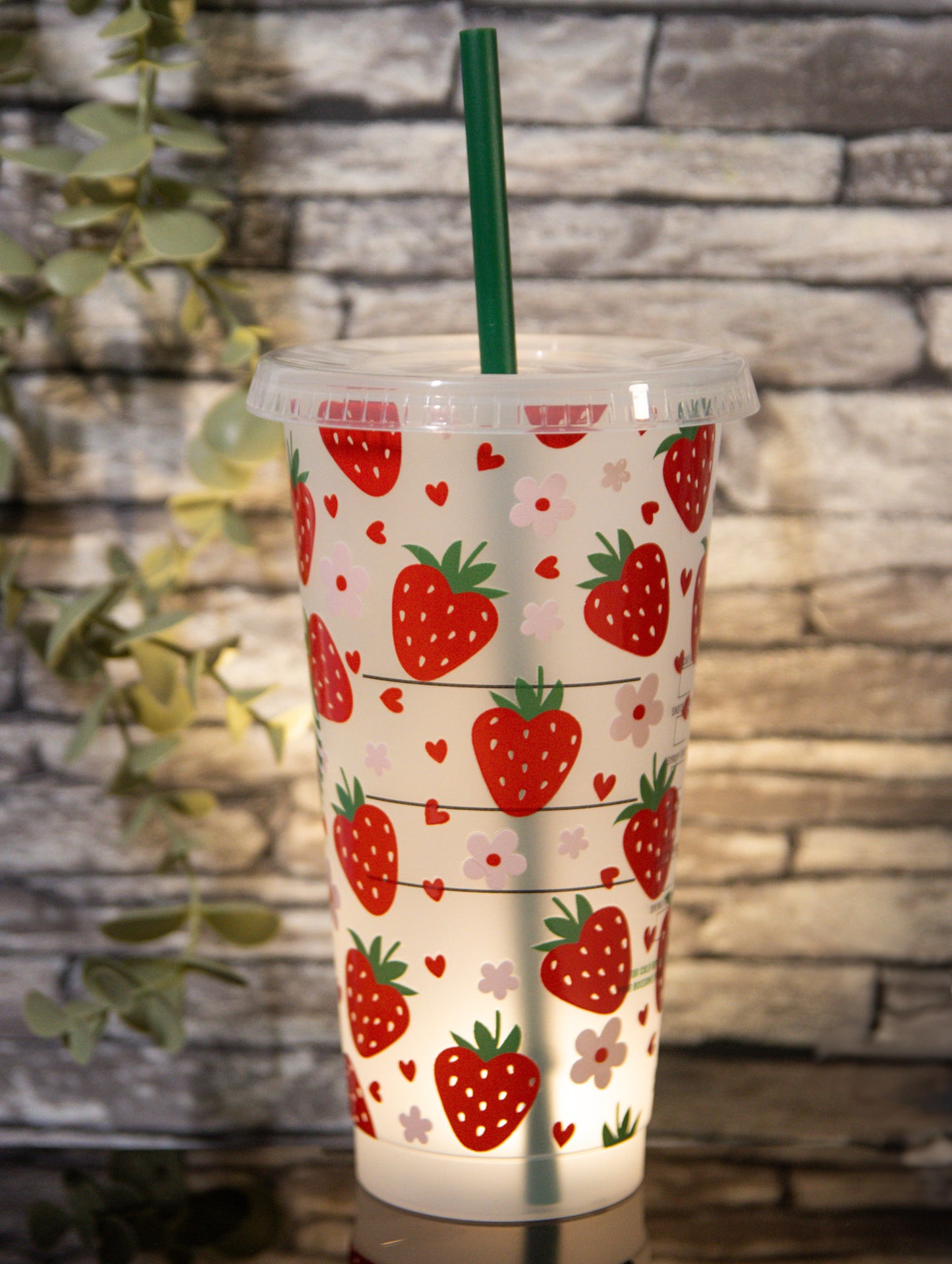 Strawberry Hearts | Venti
