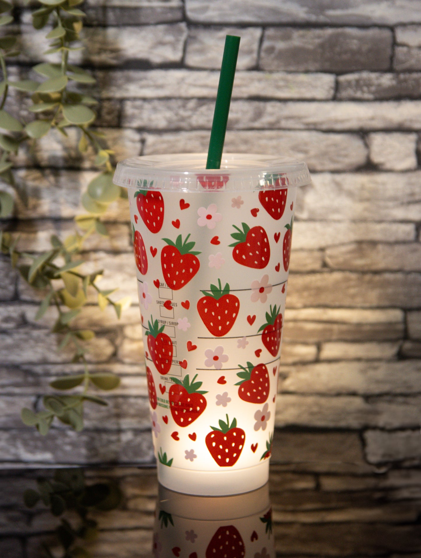 Strawberry Hearts | Venti