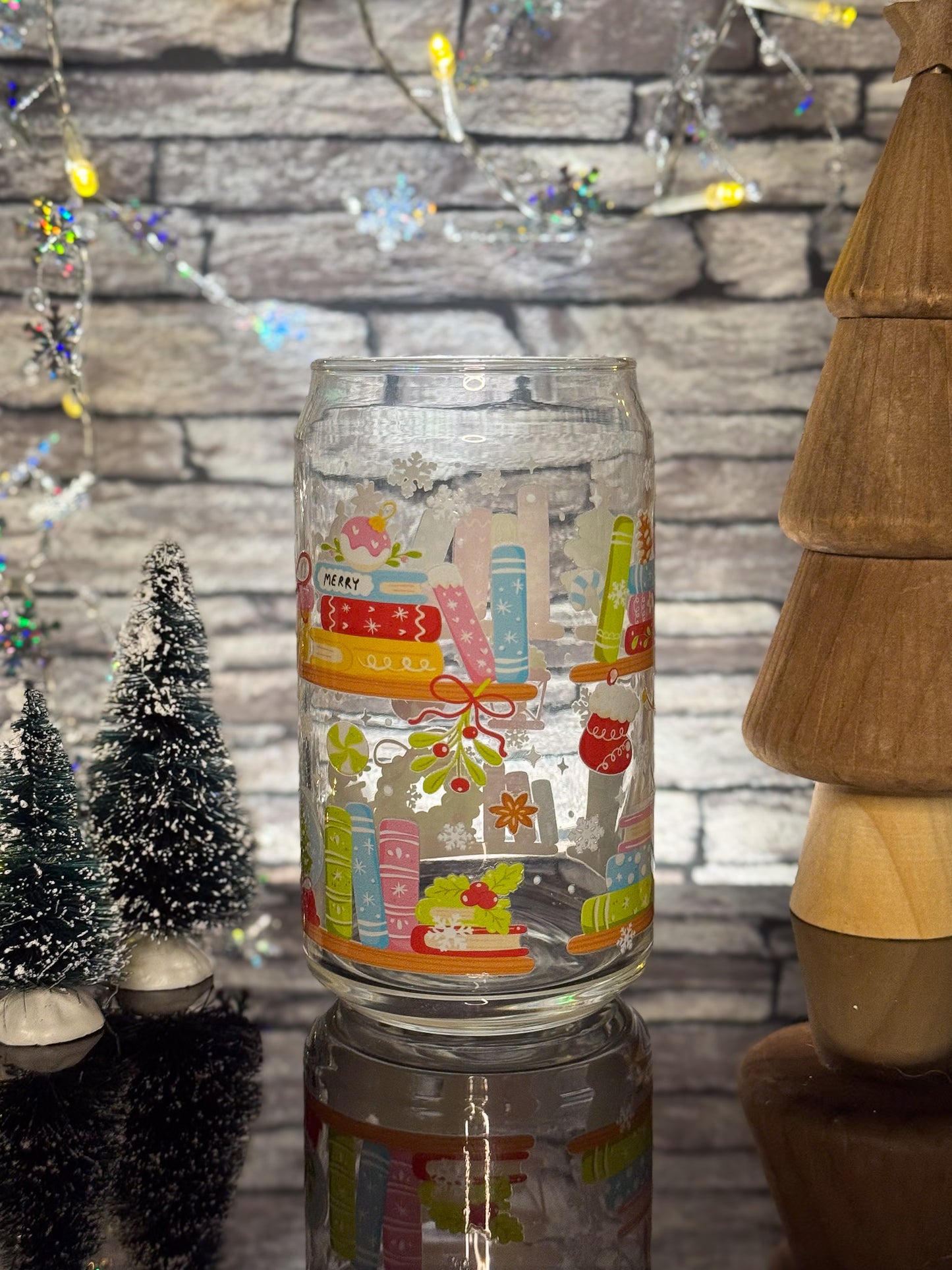Winter Bookshelf | Glass Can